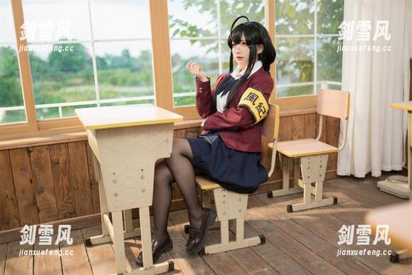 作品：花铃Hana泳池主题，福利送不停！