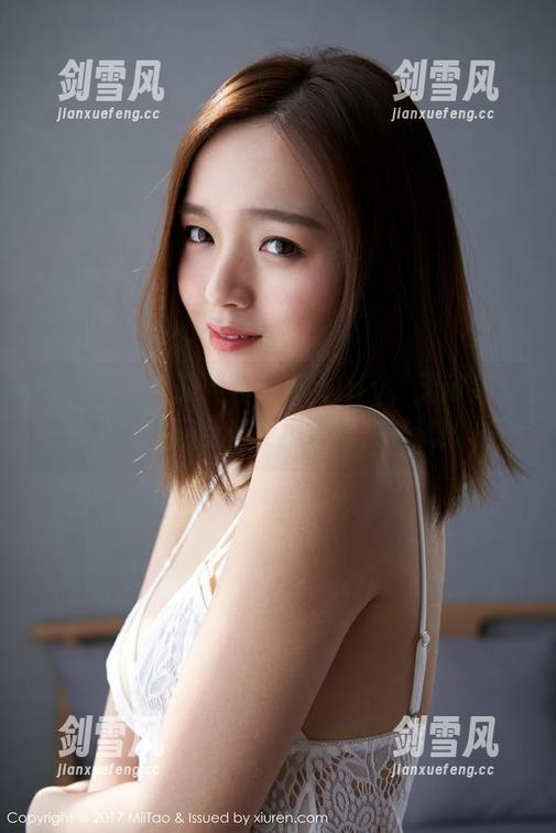 蜜桃社 - 高跟鞋与小魔女lily，无敌组合，套图还免费？不信你来试试！
