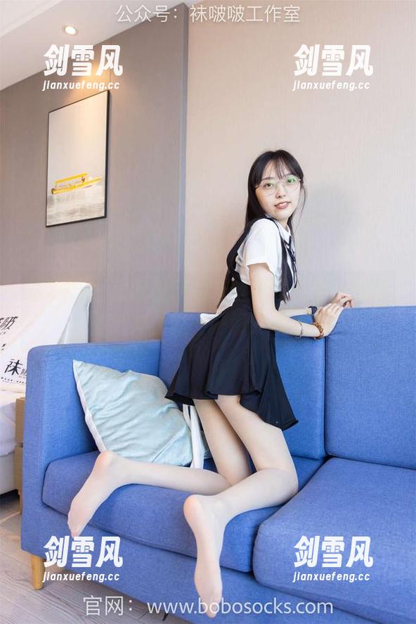 袜啵啵 - 翻翻稚予的灰丝写真图册，感觉有股神秘的……恩，魔法？