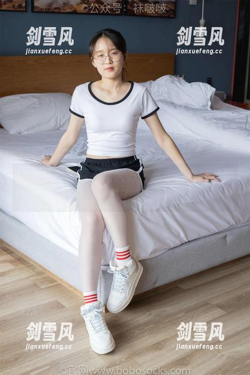 袜啵啵 - 厚度不妨大方，芝士的白丝美图征服了我！