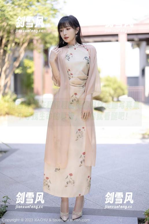 语画界 - 在程程程的高清肉丝美腿写真集中寻找生命的真谛，或者就看腿吧！