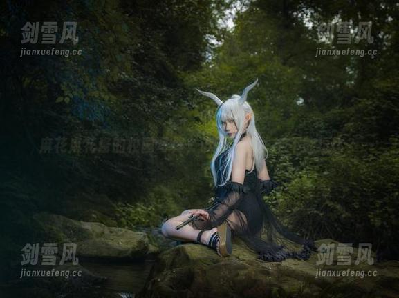 麻花麻花酱的校园写真，谁说校园生活不能逗比？